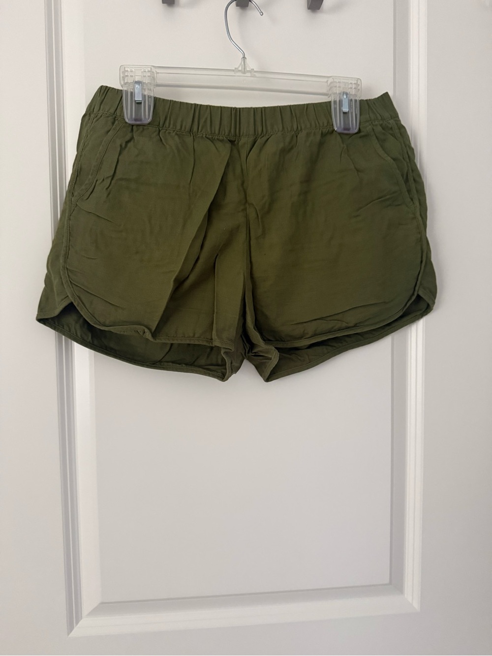Madewell Olive Green Relaxed Elastic-Waist linen Shorts